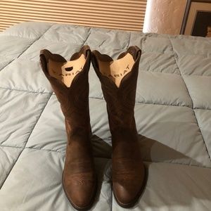 Womens Ariat Heritage Boots 9B New